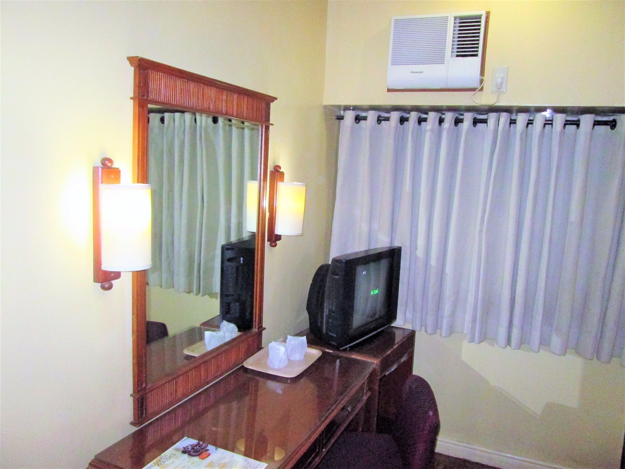 Grand City Hotel Inc. Cagayan de Oro Buitenkant foto